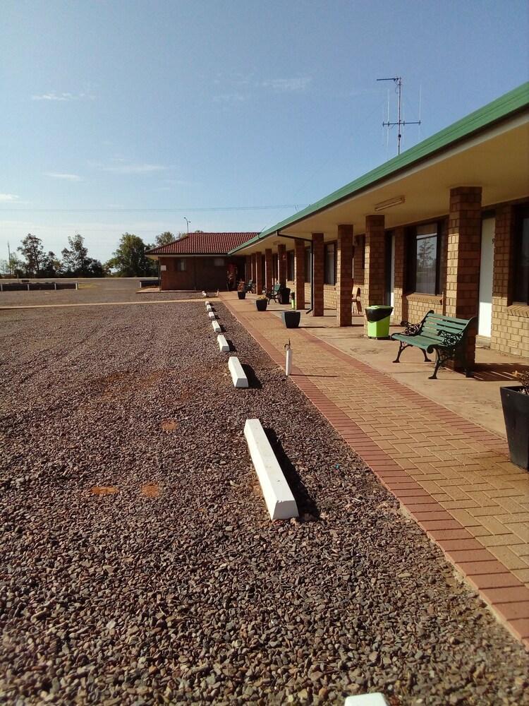 Airport Whyalla Motel Esterno foto