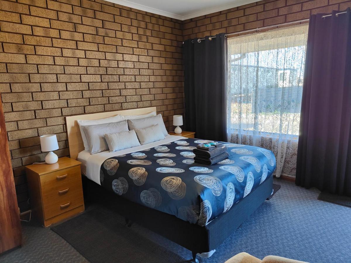 Airport Whyalla Motel Esterno foto