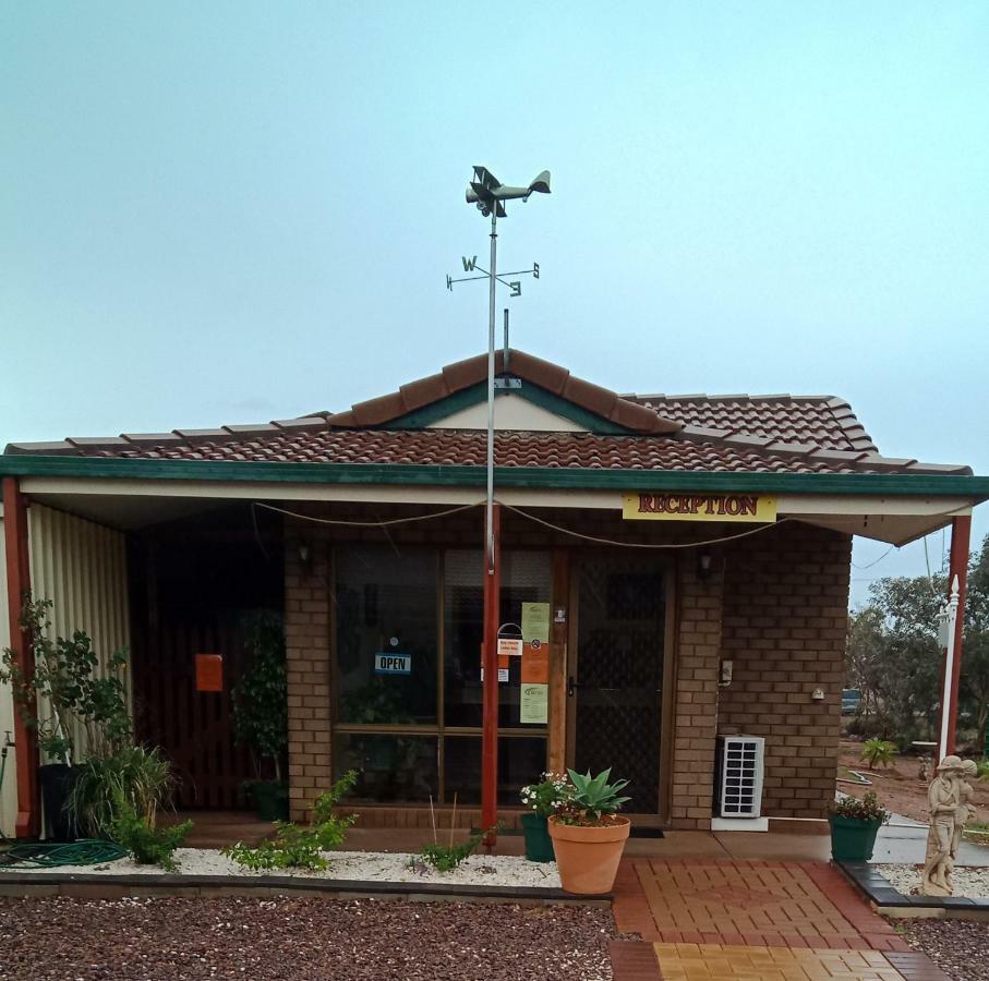 Airport Whyalla Motel Esterno foto